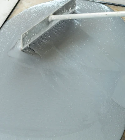 Screeding